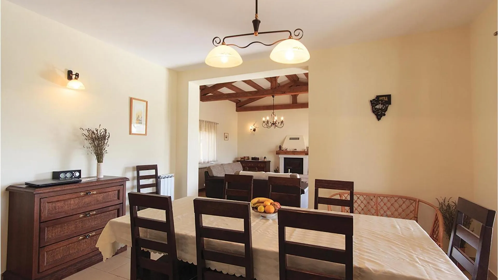 Lovely Home In Vodnjan With Kitchen